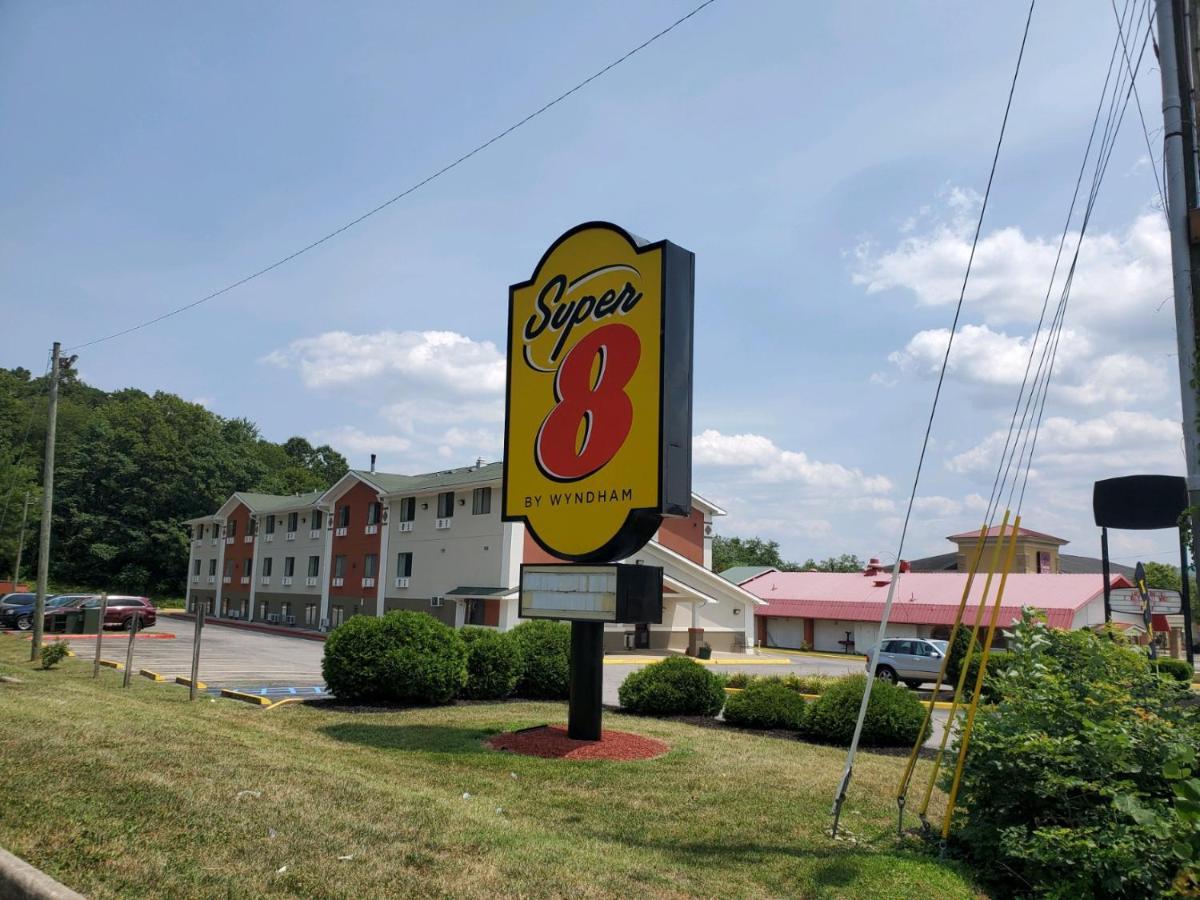 Super 8 By Wyndham Salem Va Motel Bagian luar foto