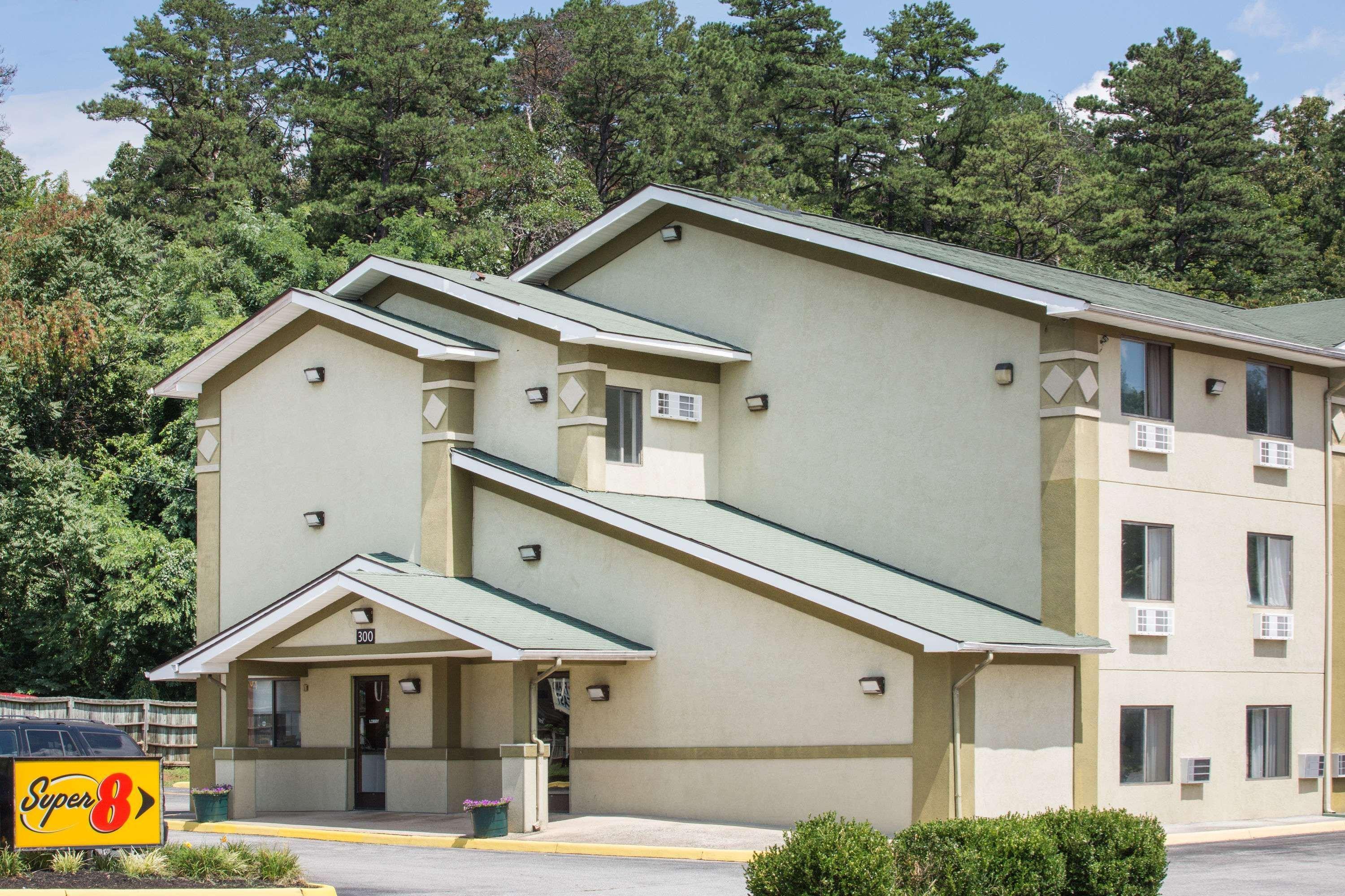 Super 8 By Wyndham Salem Va Motel Bagian luar foto